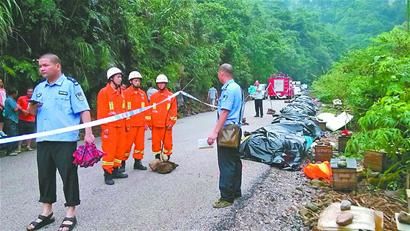 月峰瑶族乡交通迎来新篇章，道路升级与交通发展动态报道